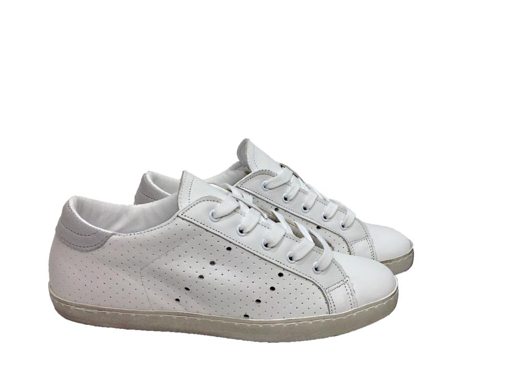 scarpe sneakers basse uomo donna Via Condotti pelle bianco ghiaccio microforato